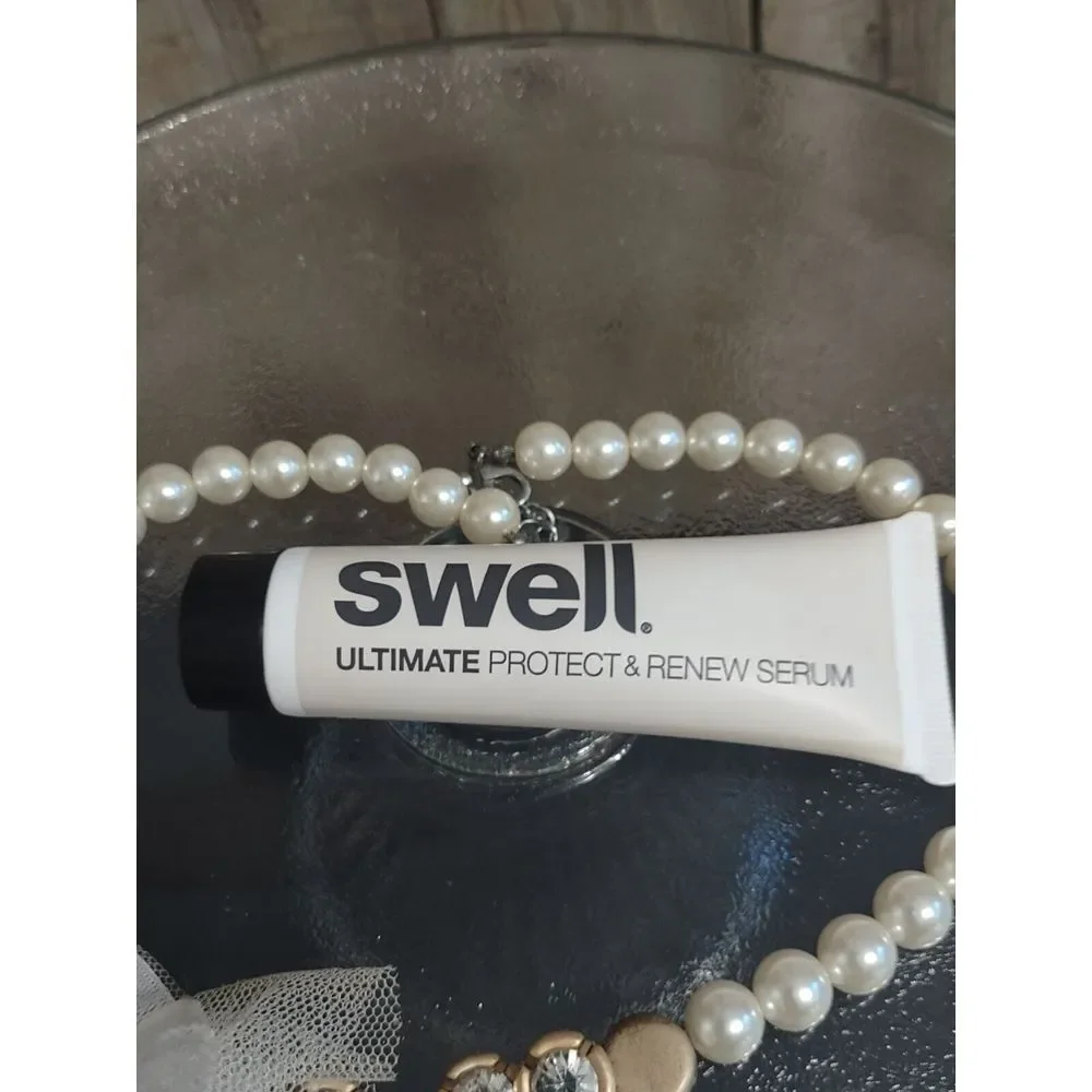SWELL~Ultimate Protect & Renew Serum.‎ Smooths & Adds Gloss (1oz)
